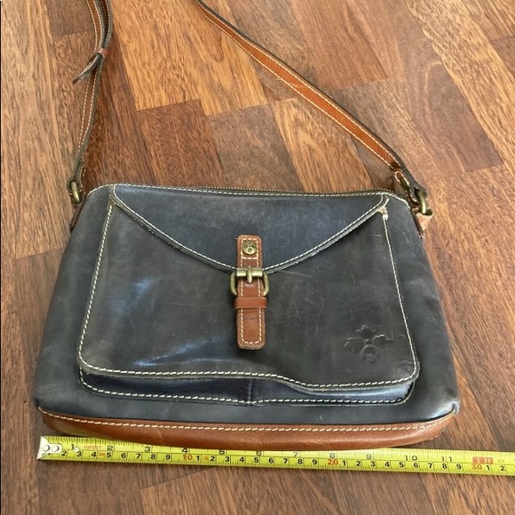 Navy/Gray Flap Leather Handbag Crossbody Medium - Picture 10 of 12